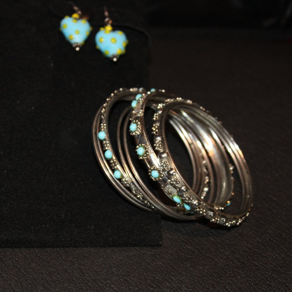 Set of 8 Bangle Bracelets with Faux Turquoise plus Puffy Heart Earrings